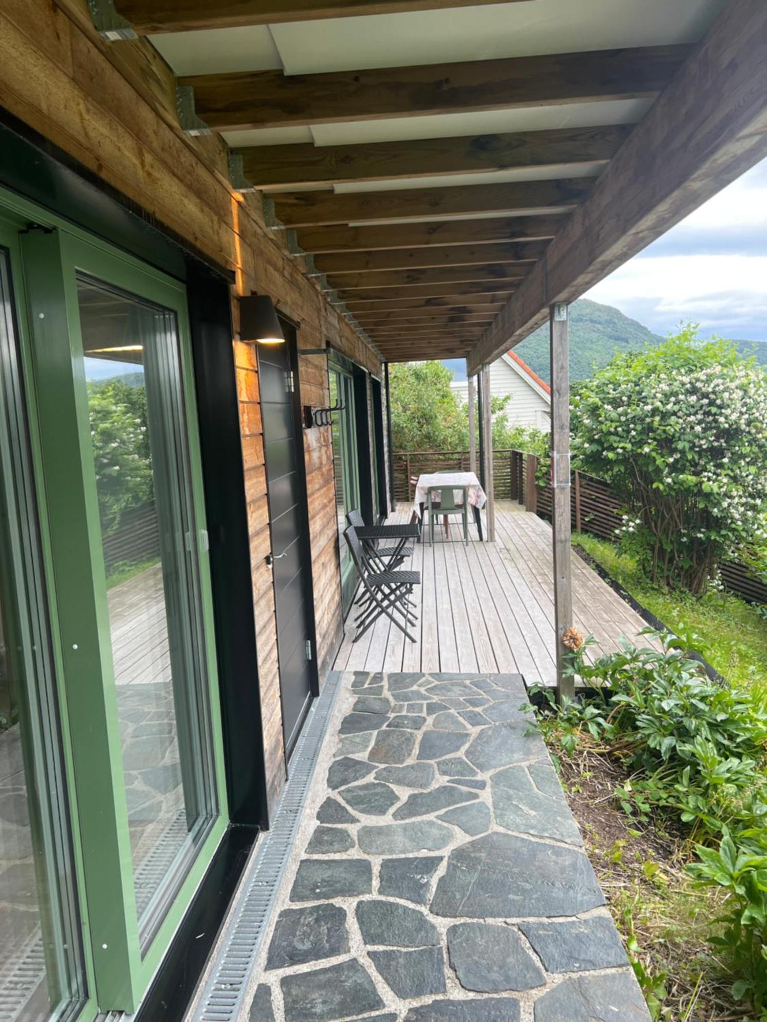 Fin Leilighet Med Parkering! Bergen Extérieur photo